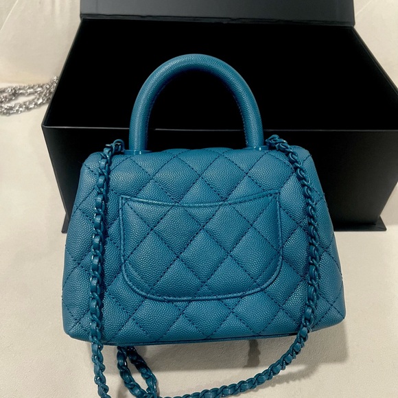 Chanel coco Caviar Turquoise Blue Bag - Picture 4 of 9